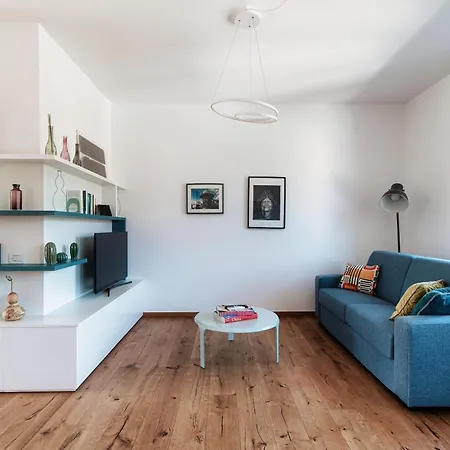 Contrada Sant'elia - By Myhomeincomo Apartment